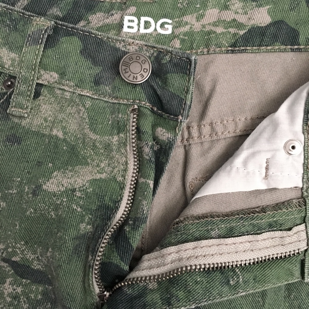 BDG High Rise Shorts - Picture 4 of 5